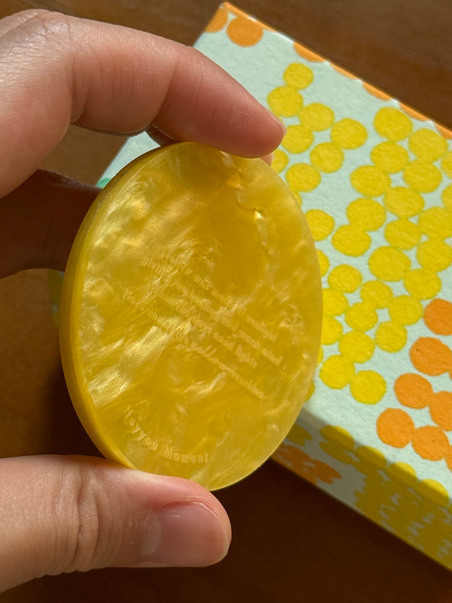 黃色極光隨身鏡